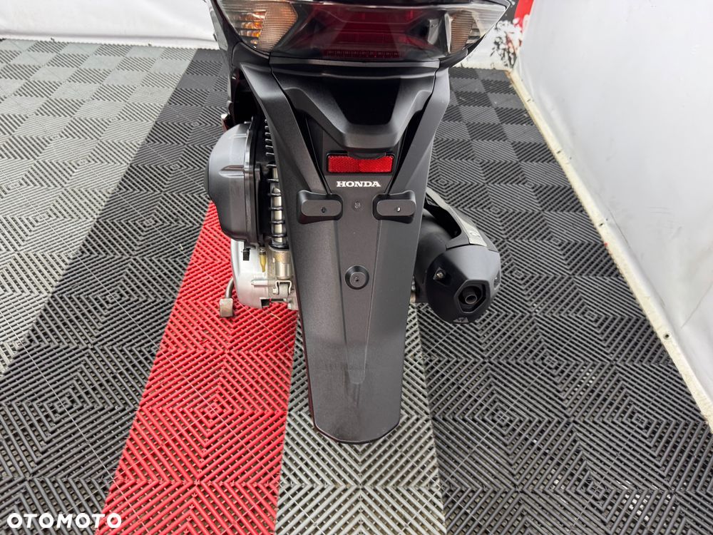 Honda SH - 19