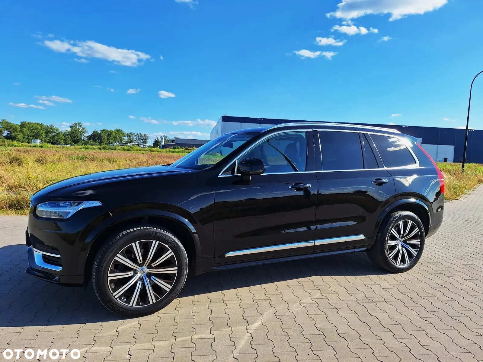 Volvo XC 90 B5 D AWD Momentum Pro - 4