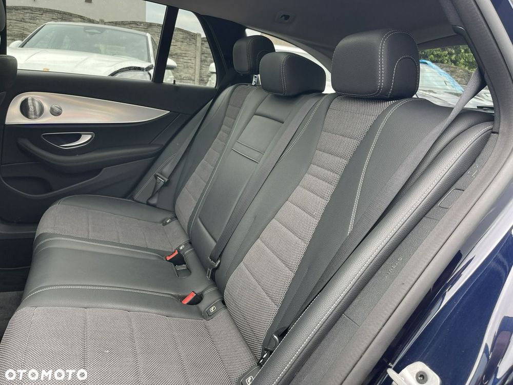 Mercedes-Benz Klasa E 400 d 4-Matic All-Terrain 9G-TRONIC - 13
