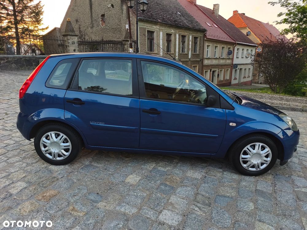 Ford Fiesta - 6