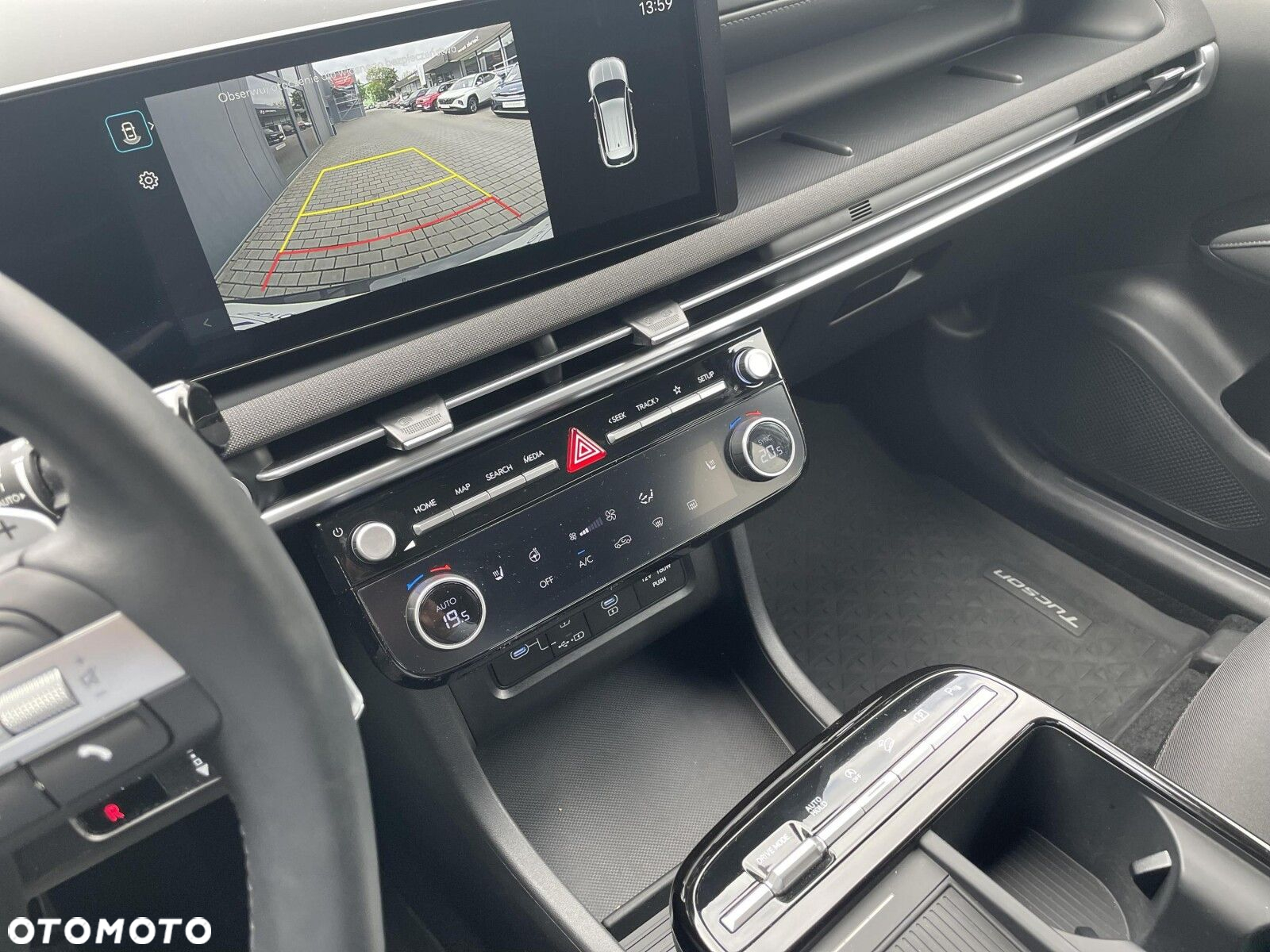 Hyundai Tucson - 16