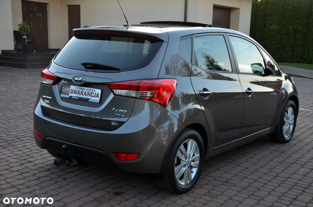 Hyundai ix20 1.6 Premium blue - 15