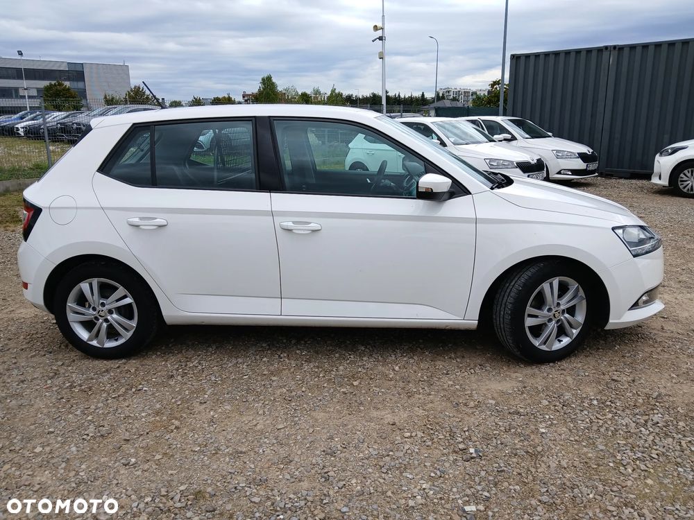 Skoda Fabia 1.0 Ambition - 8