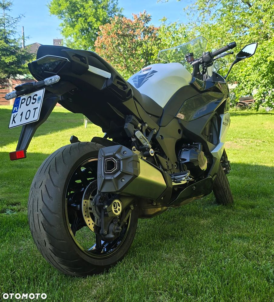 Kawasaki Ninja 1000 SX - 10