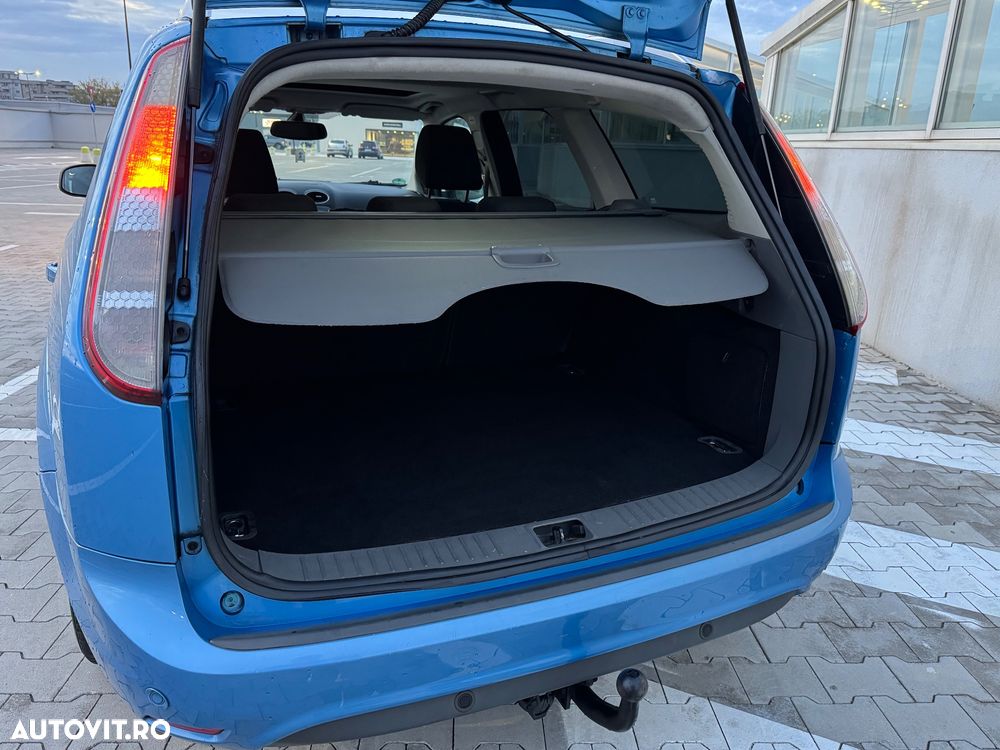 Ford Focus 2.0 TDCi DPF Ghia - 36