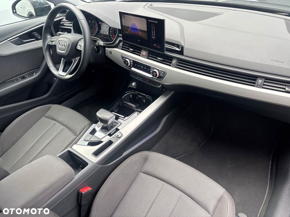 Audi A4 Avant - 32