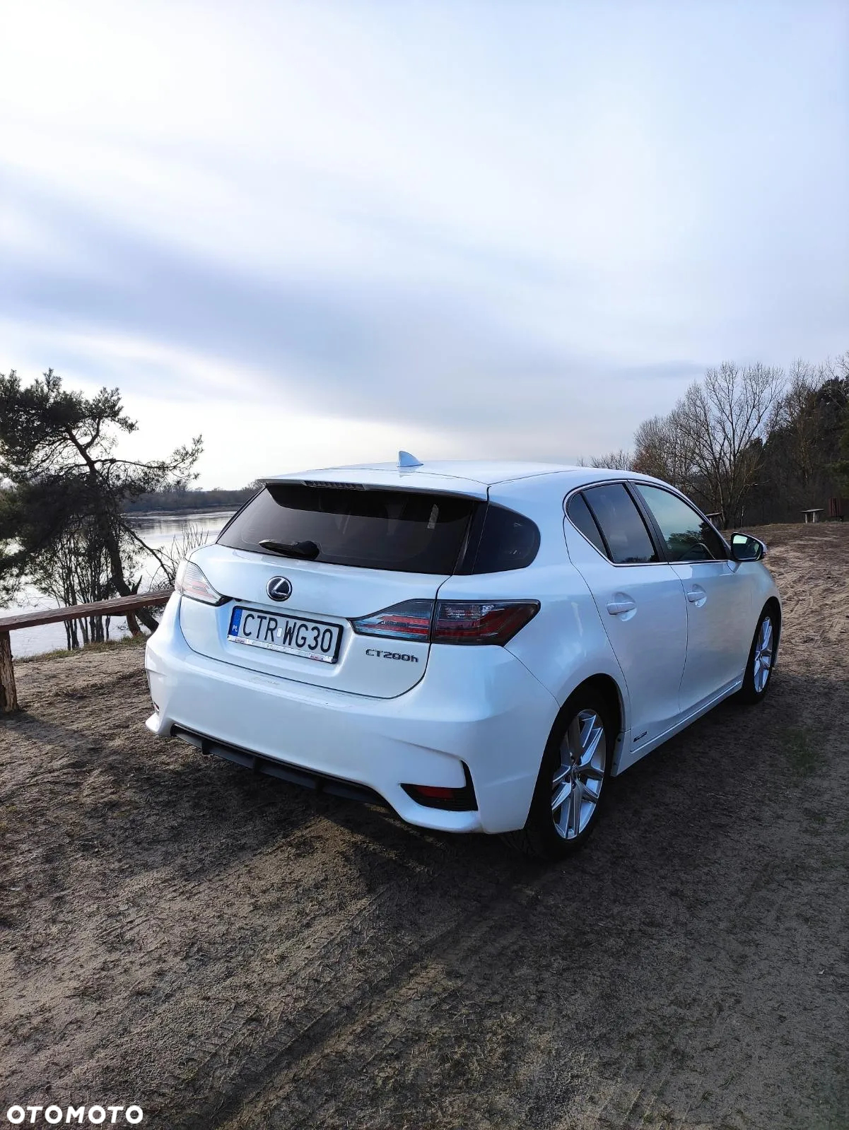 Lexus CT 200h Dynamic Line - 2