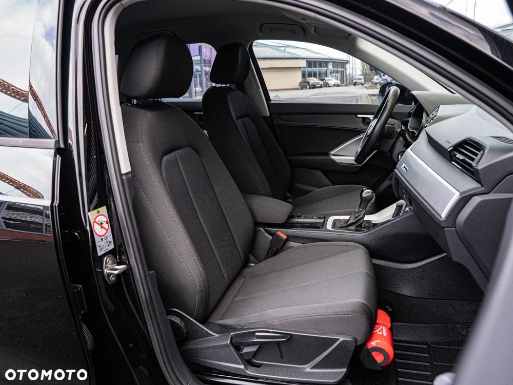 Audi Q3 35 TFSI S tronic - 23