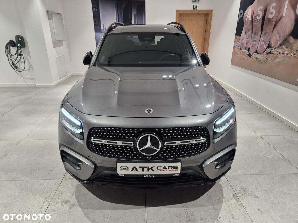 Mercedes-Benz GLB - 2