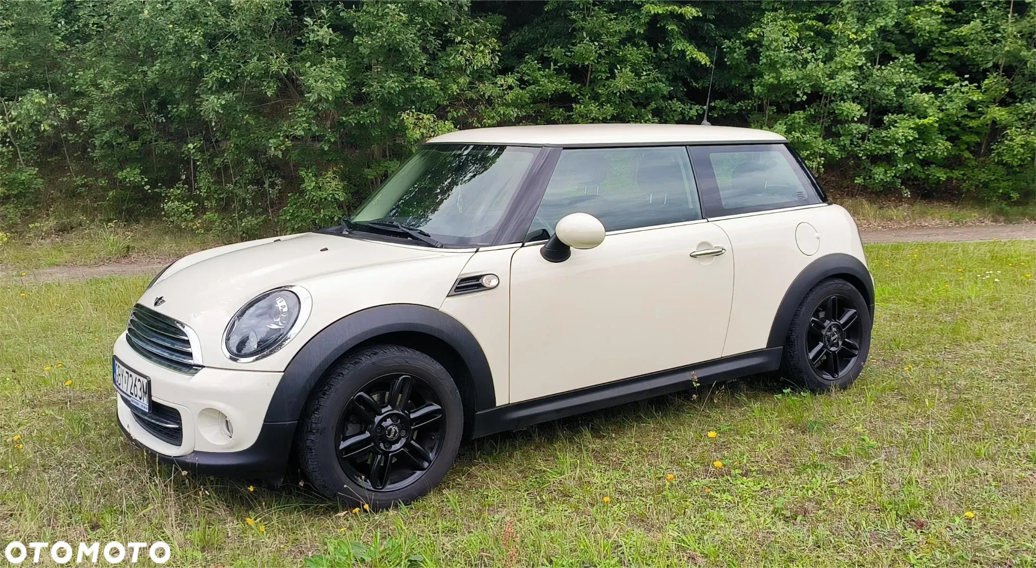 MINI Cooper Standard - 2