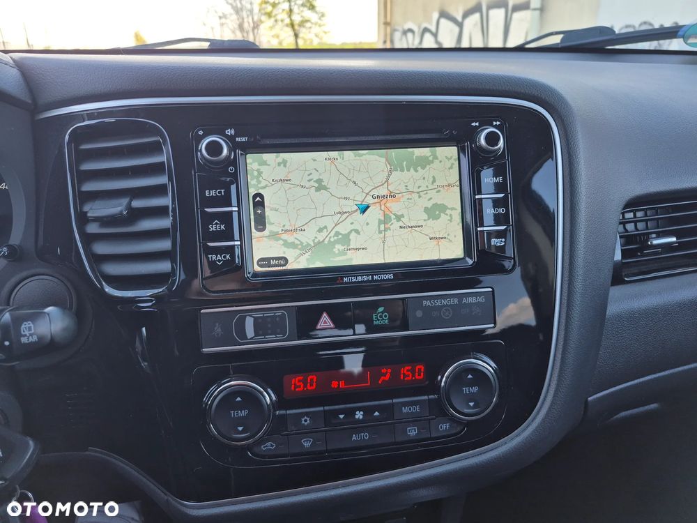 Mitsubishi Outlander - 13