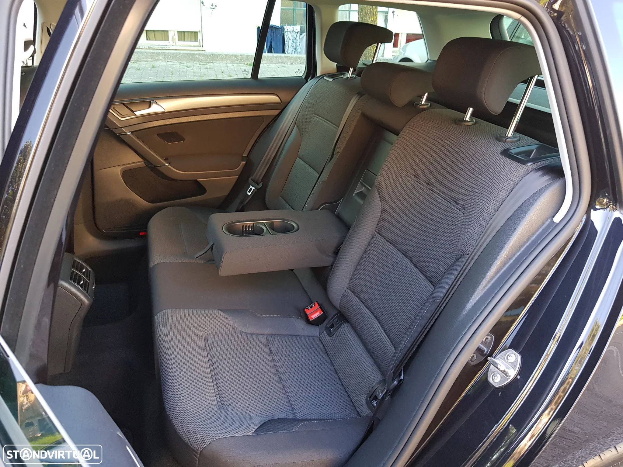 VW Golf Variant 1.6 TDi Confortline - 30