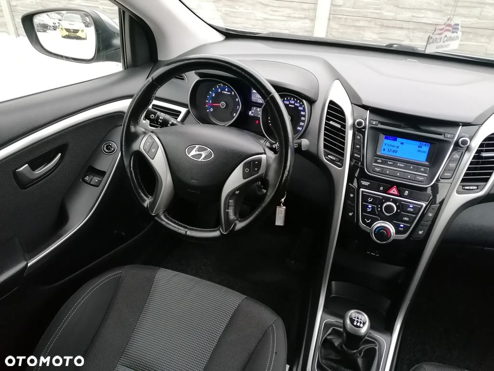 Hyundai i30 1.4 Comfort - 14
