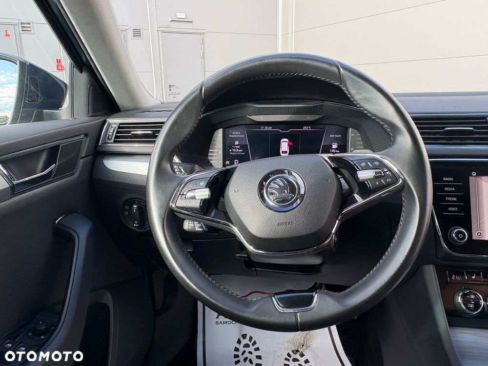 Skoda Superb 2.0 TDI DSG Ambition - 22