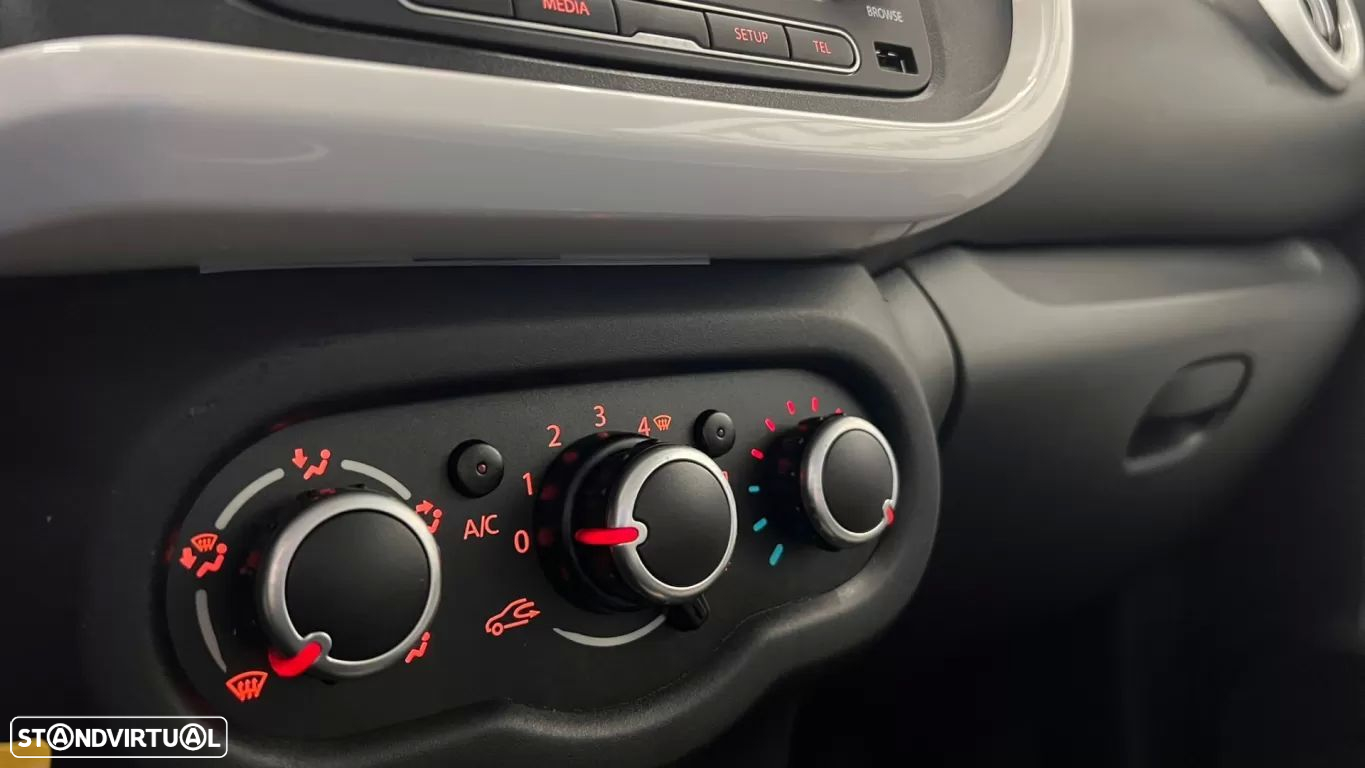 Renault Twingo ENERGY TCe 90 Intens - 19