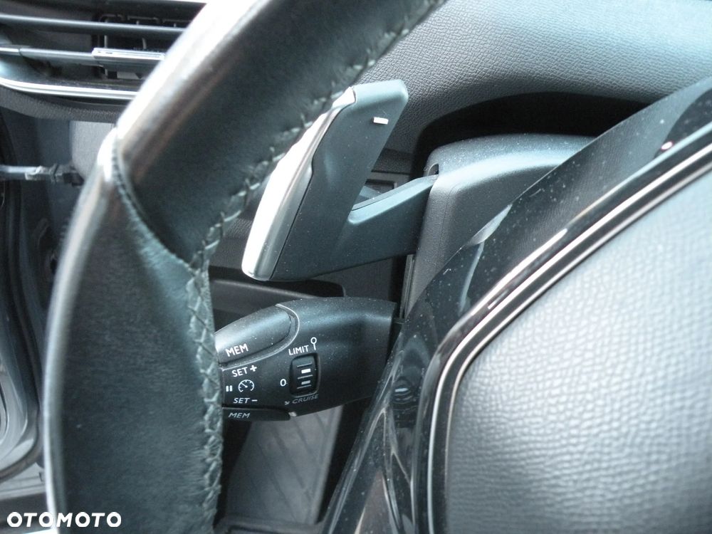 Peugeot 3008 1.5 BlueHDi Allure S&S EAT8 - 15