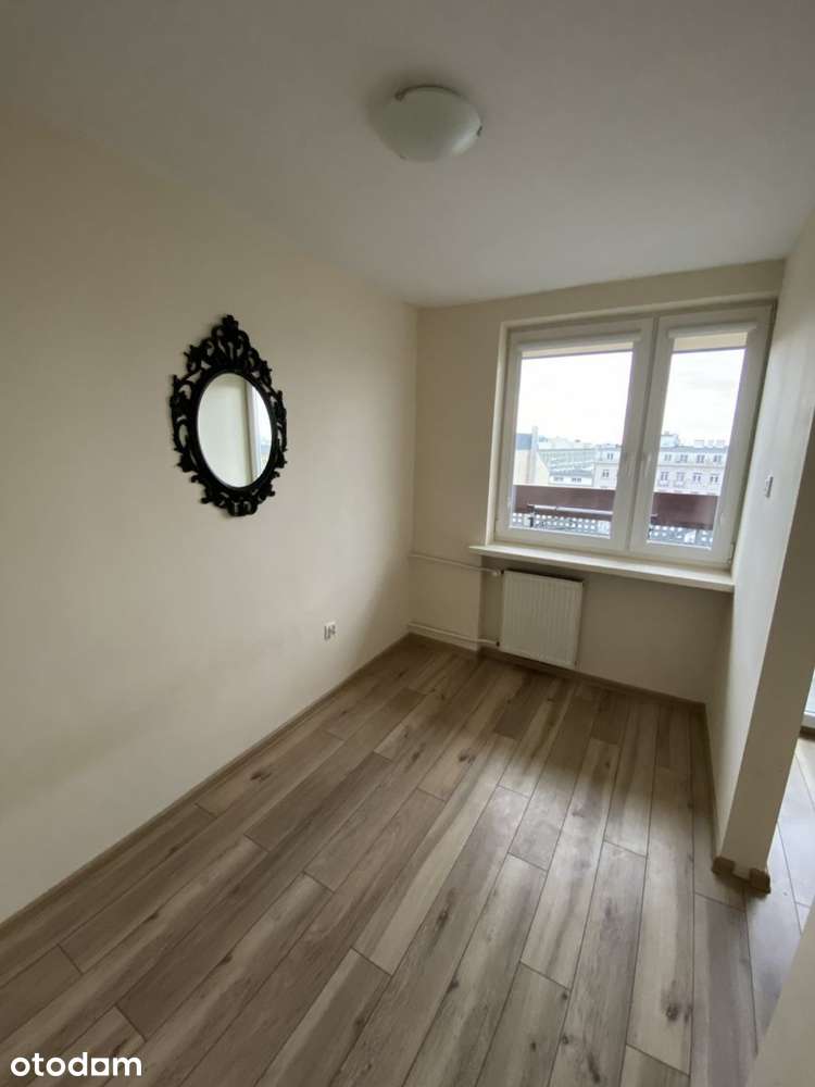 Plac Trzech Krzyży 2 pokoje 36m2