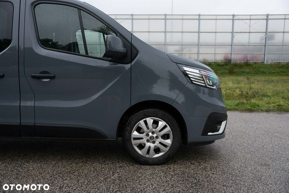 Renault Trafic Grand 2.0 dCi EDC - 9