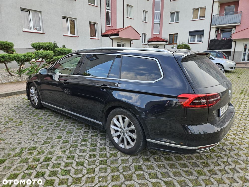 Volkswagen Passat - 4