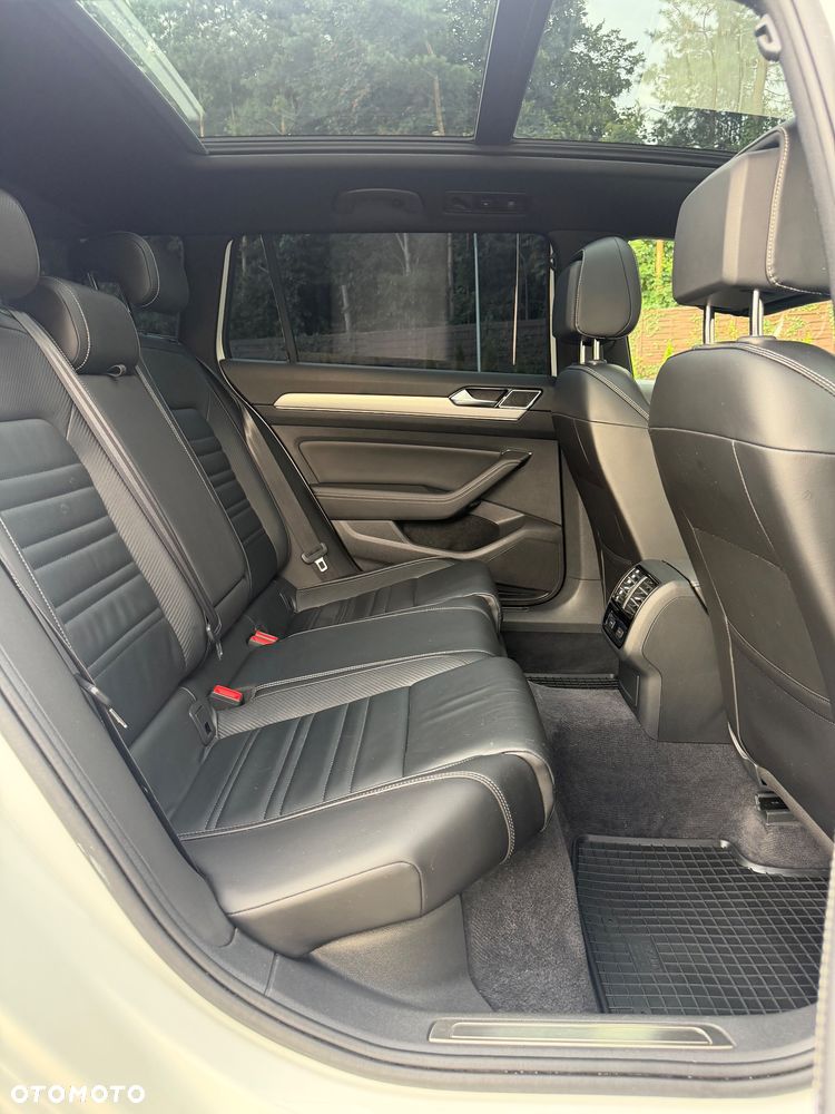 Volkswagen Passat 2.0 TDI Bi-Turbo BMT 4Mot Highline DSG - 28