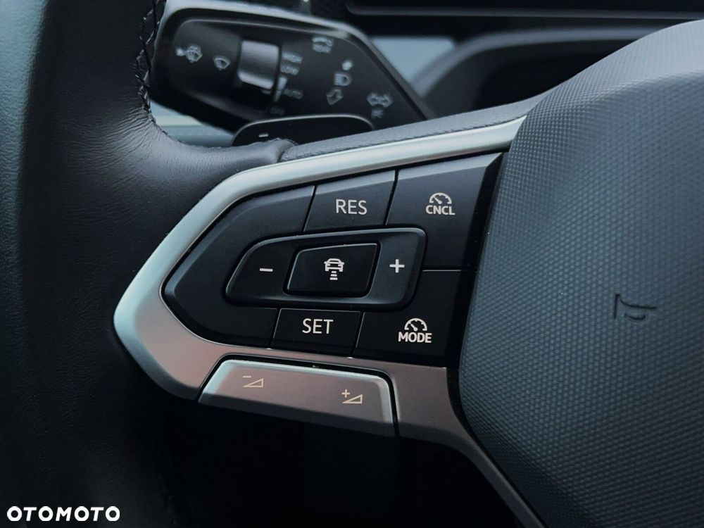 Volkswagen Passat - 19