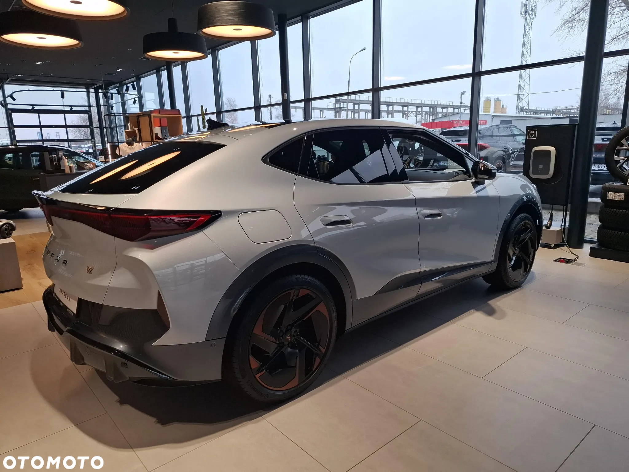 Cupra Tavascan 82kWh 4Drive VZ - 6