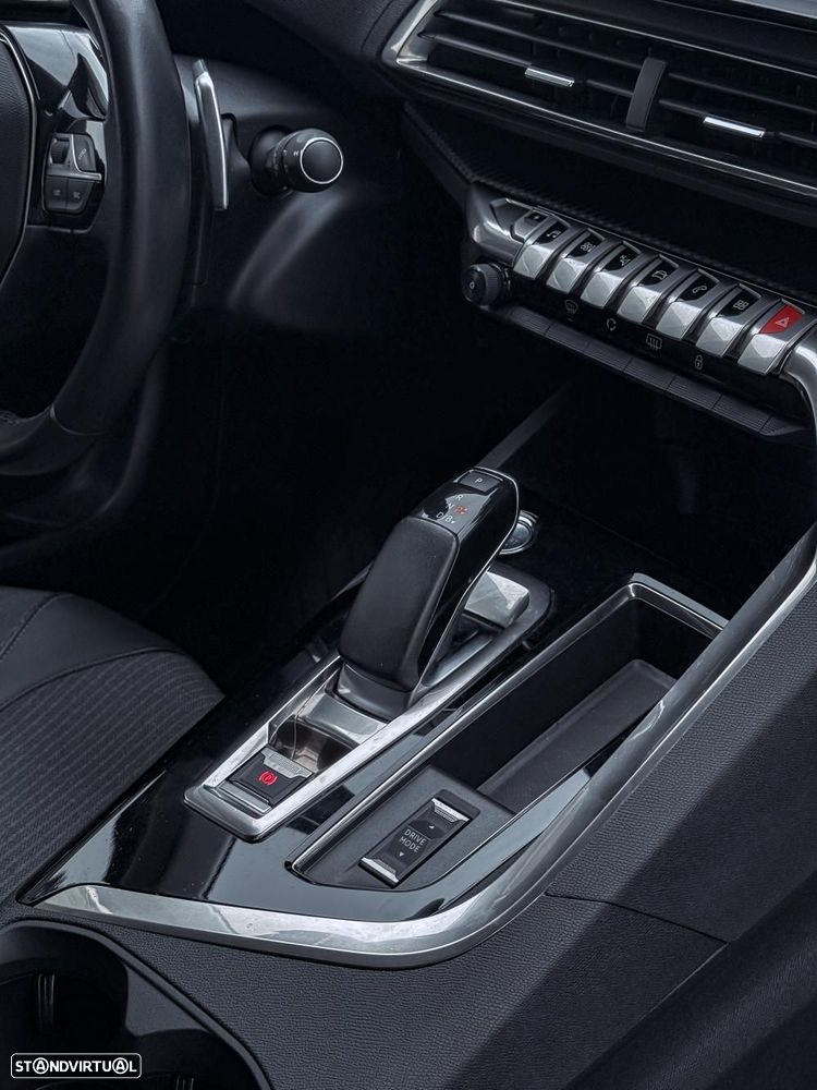Peugeot 3008 - 8