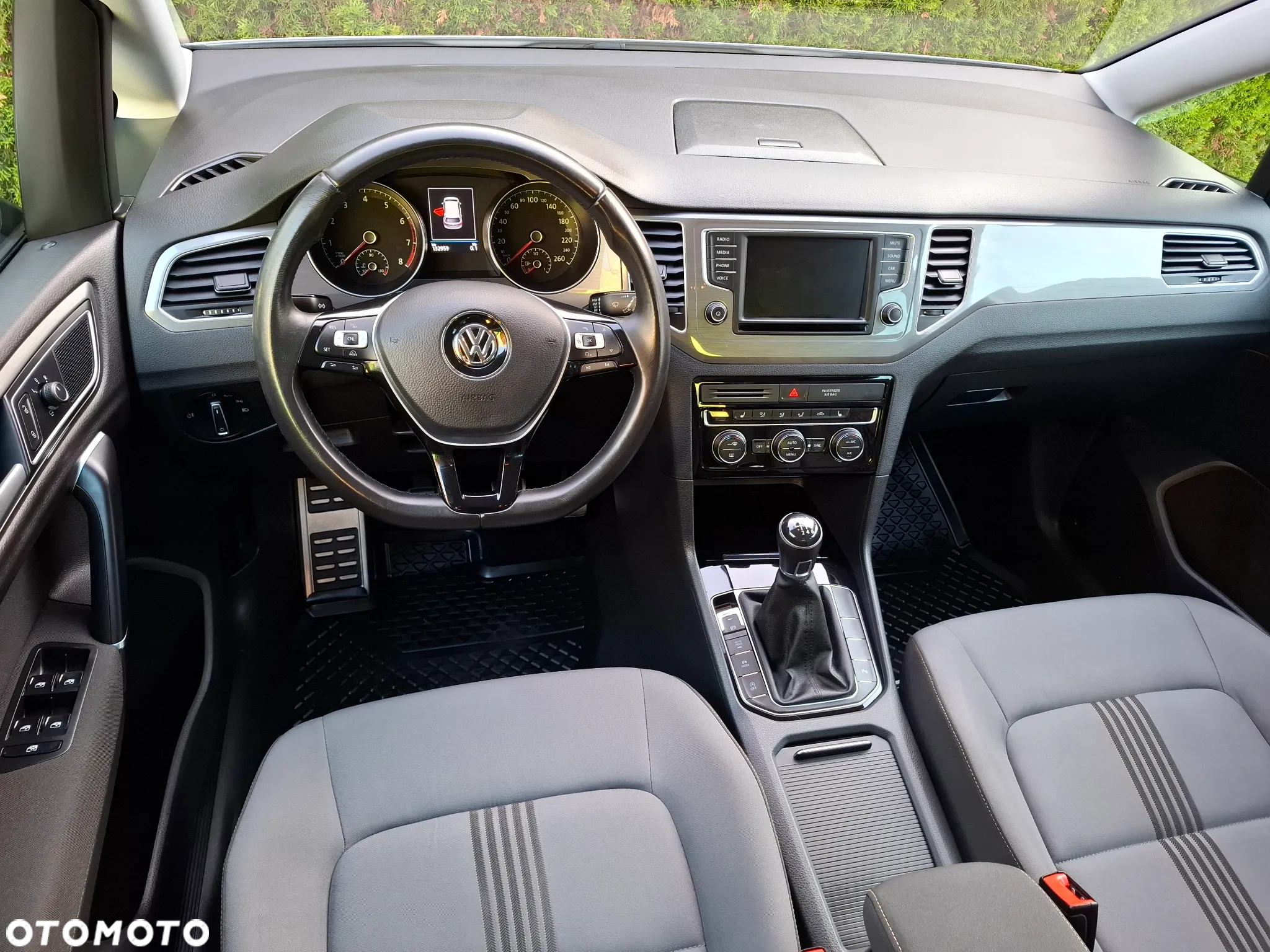 Volkswagen Golf Sportsvan - 11