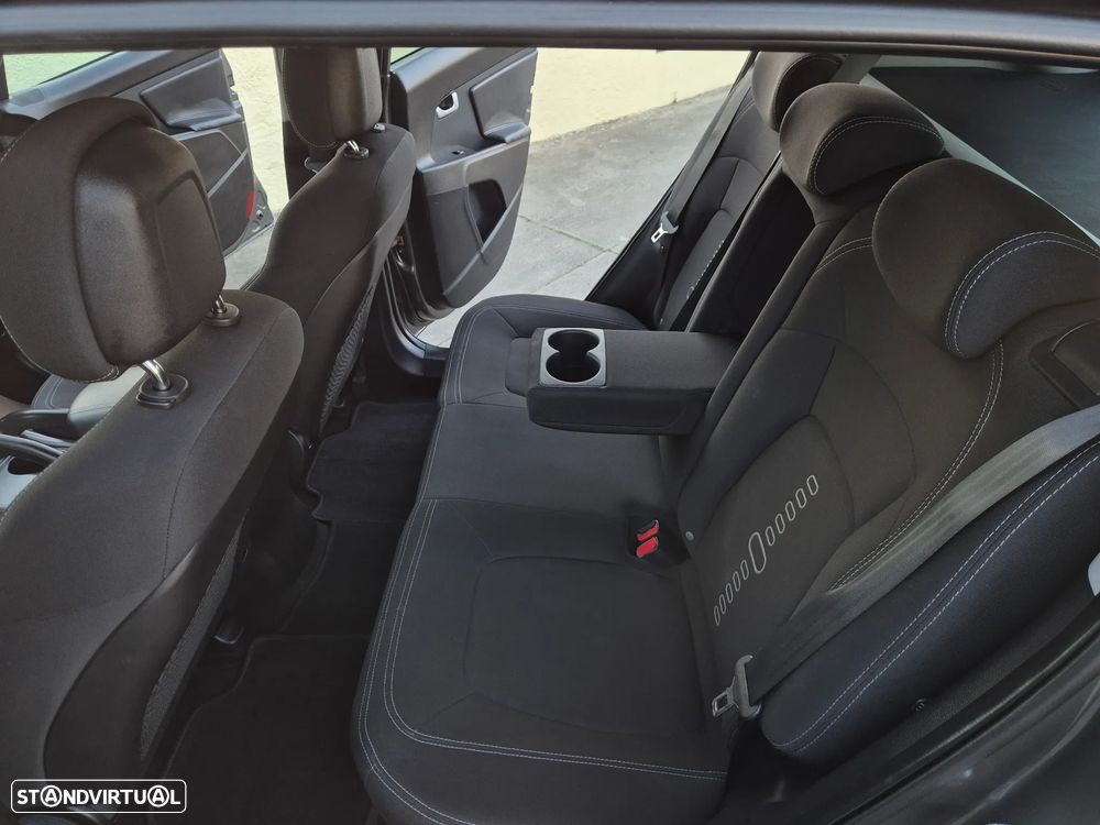 Kia Sportage 1.6 GDI ISG EX - 6