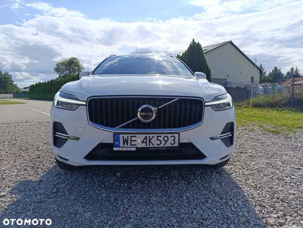 Volvo XC 60 B4 B Momentum Pro - 4
