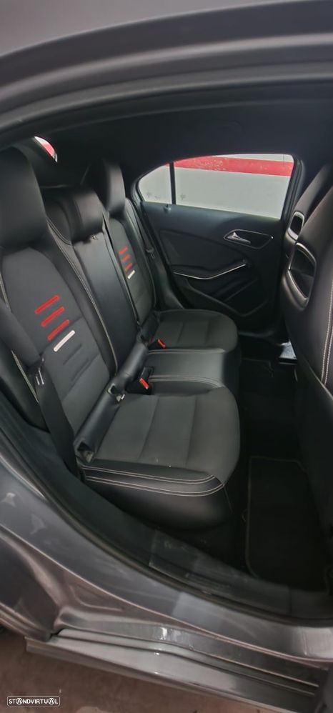 Mercedes-Benz A 180 CDI AMG Line - 7