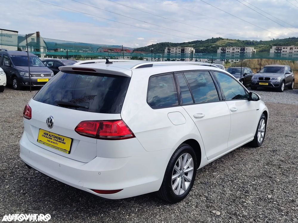 Volkswagen Golf 1.6 TDI BlueMotion Technology Lounge - 3