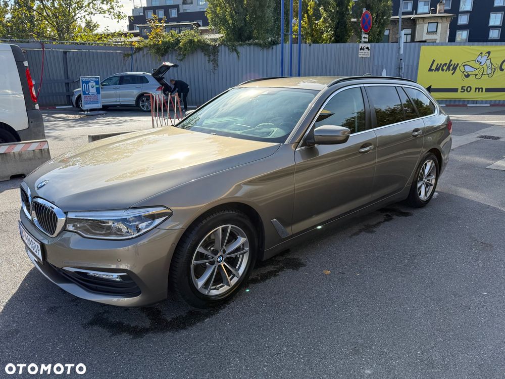 BMW Seria 5 520d Touring - 3