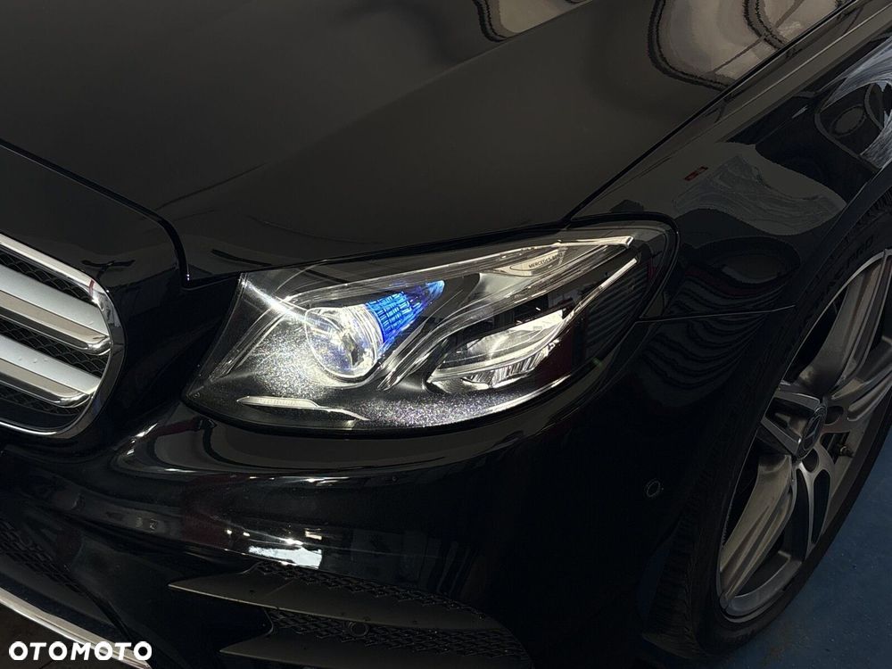 Mercedes-Benz Klasa E 220 d 4-Matic - 40