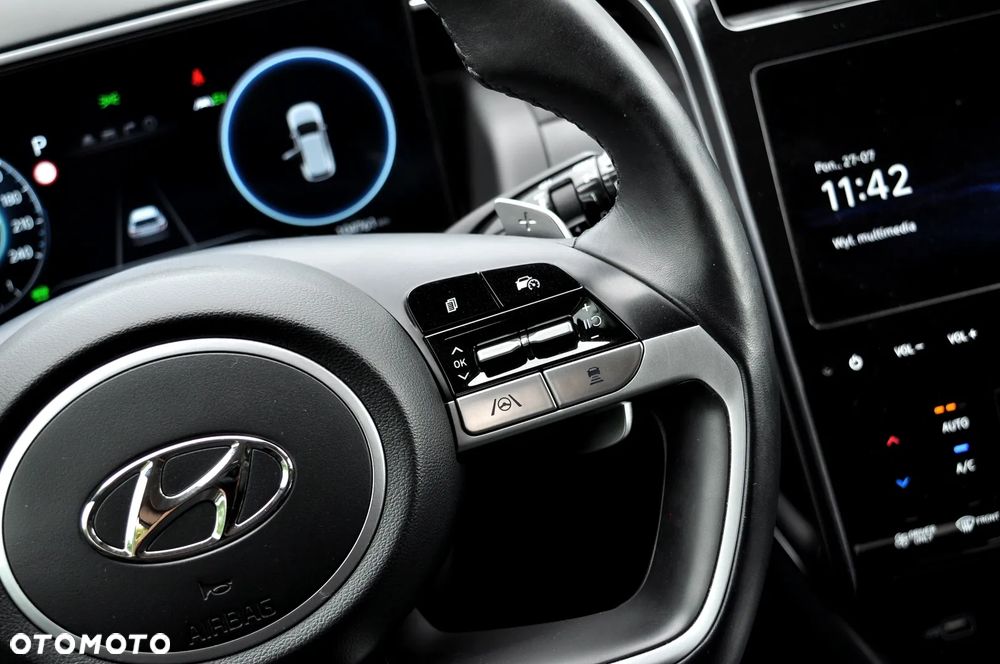 Hyundai Tucson 1.6 T-GDi HEV Executive 2WD - 27