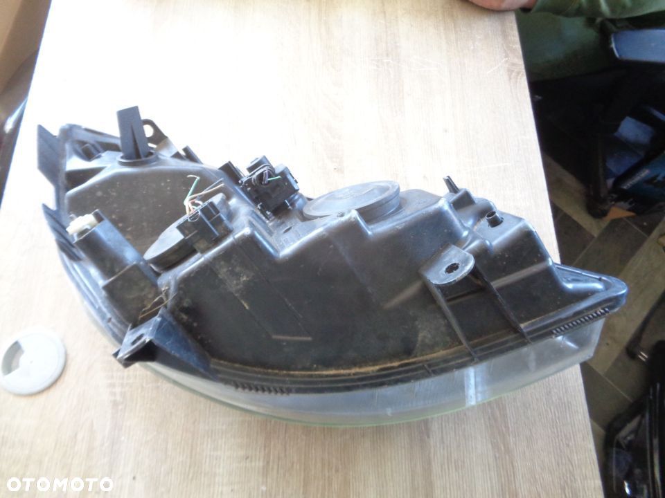 RENAULT SCENIC II LAMPA LEWA PRZÓD EUROPA - 3