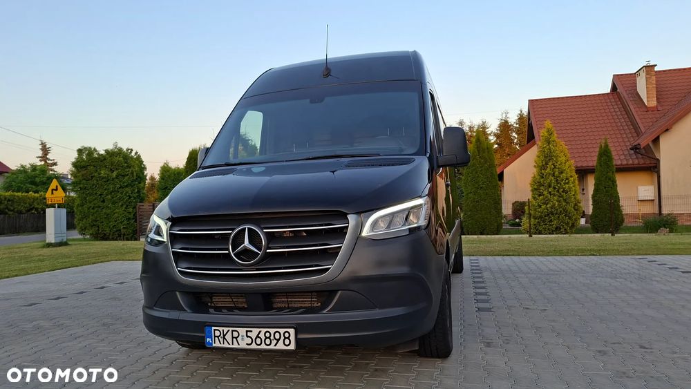 Mercedes-Benz Sprinter - 16