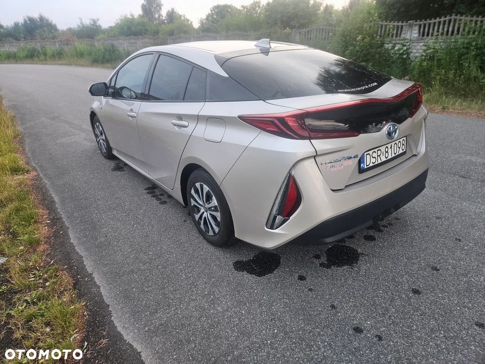 Toyota Prius - 3