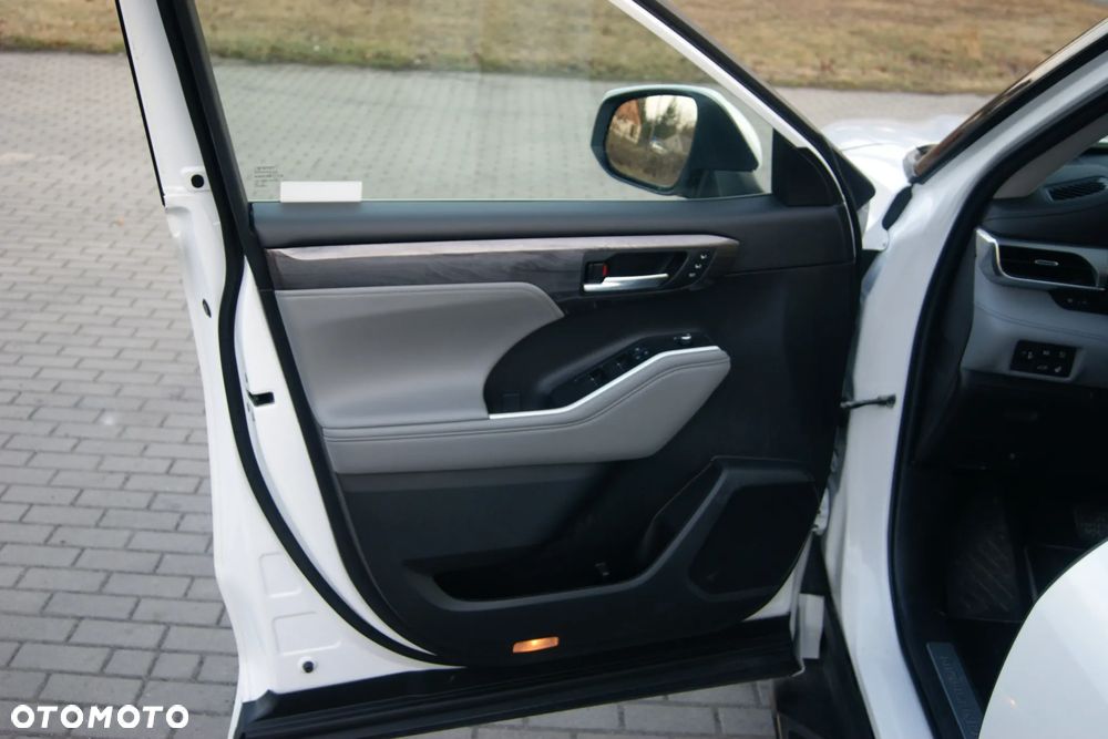 Toyota Highlander 2.5 Hybrid Executive Style - 16