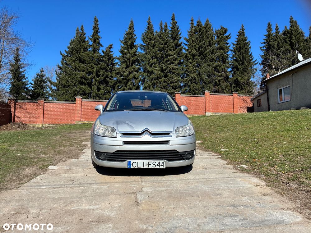 Citroën C4 1.6 16V Impress - 1