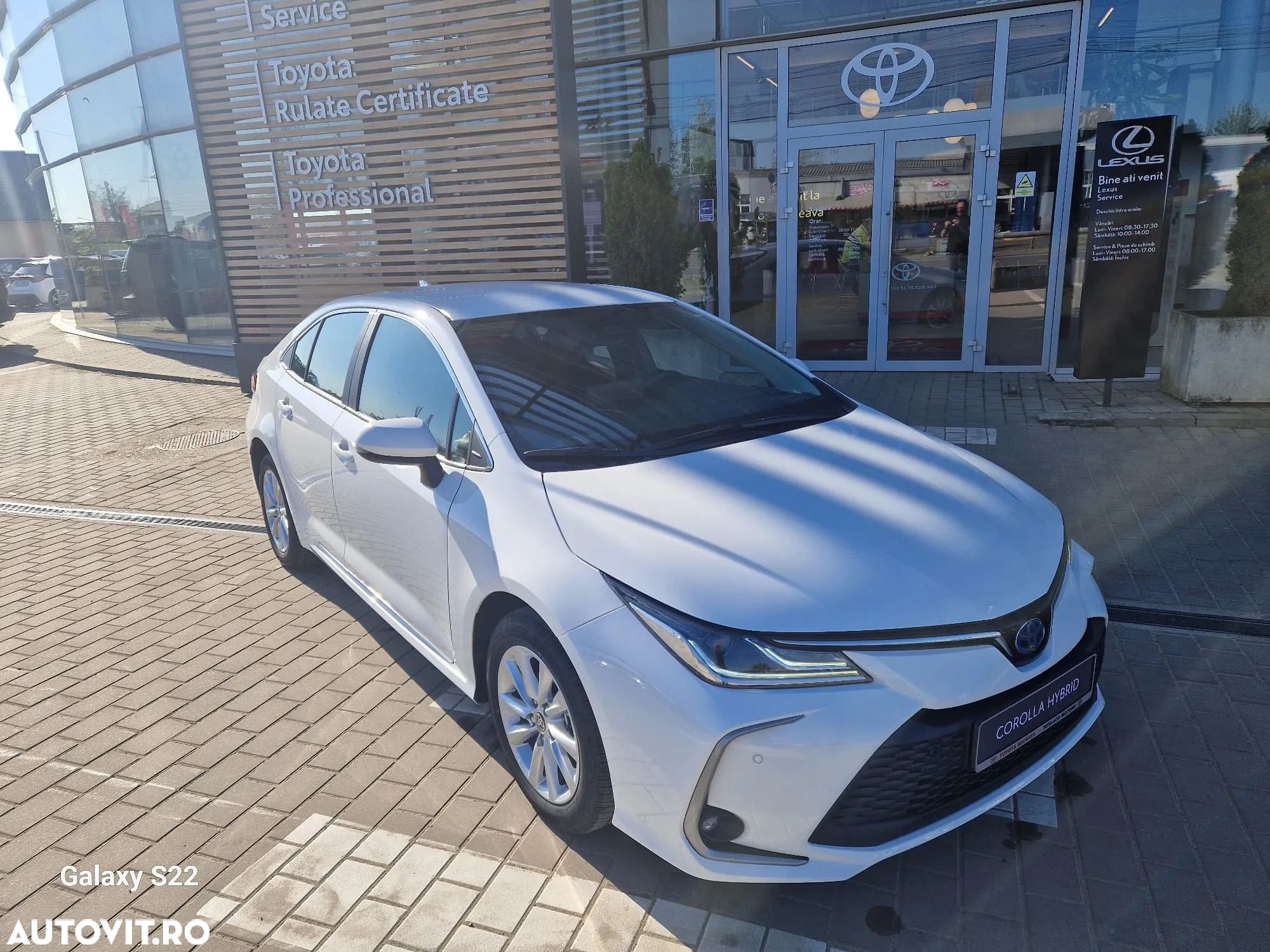 Toyota Corolla 1.8 HSD Business - 1