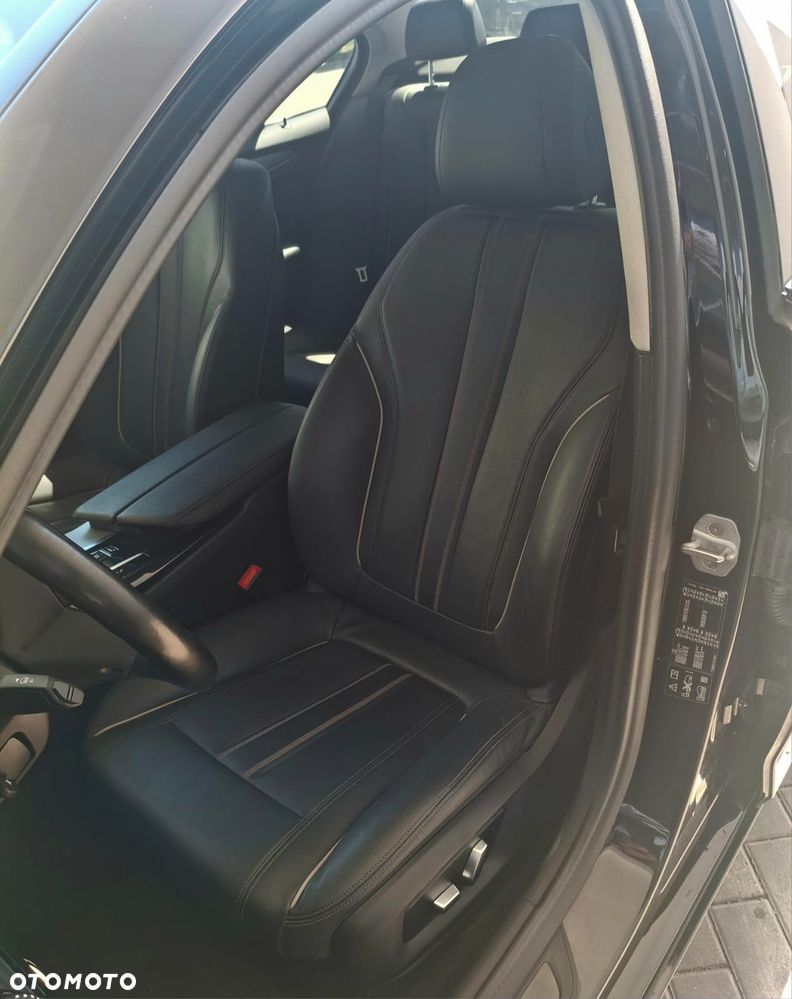 BMW Seria 5 540d xDrive - 9