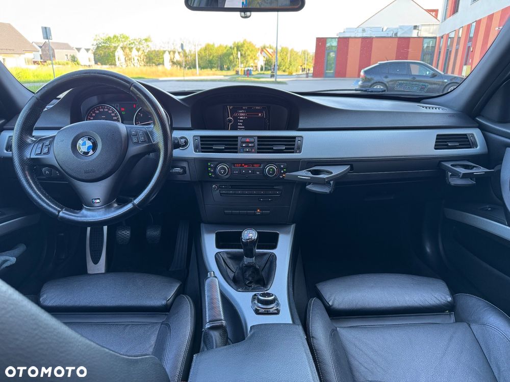 BMW Seria 3 318i Edition Sport - 18