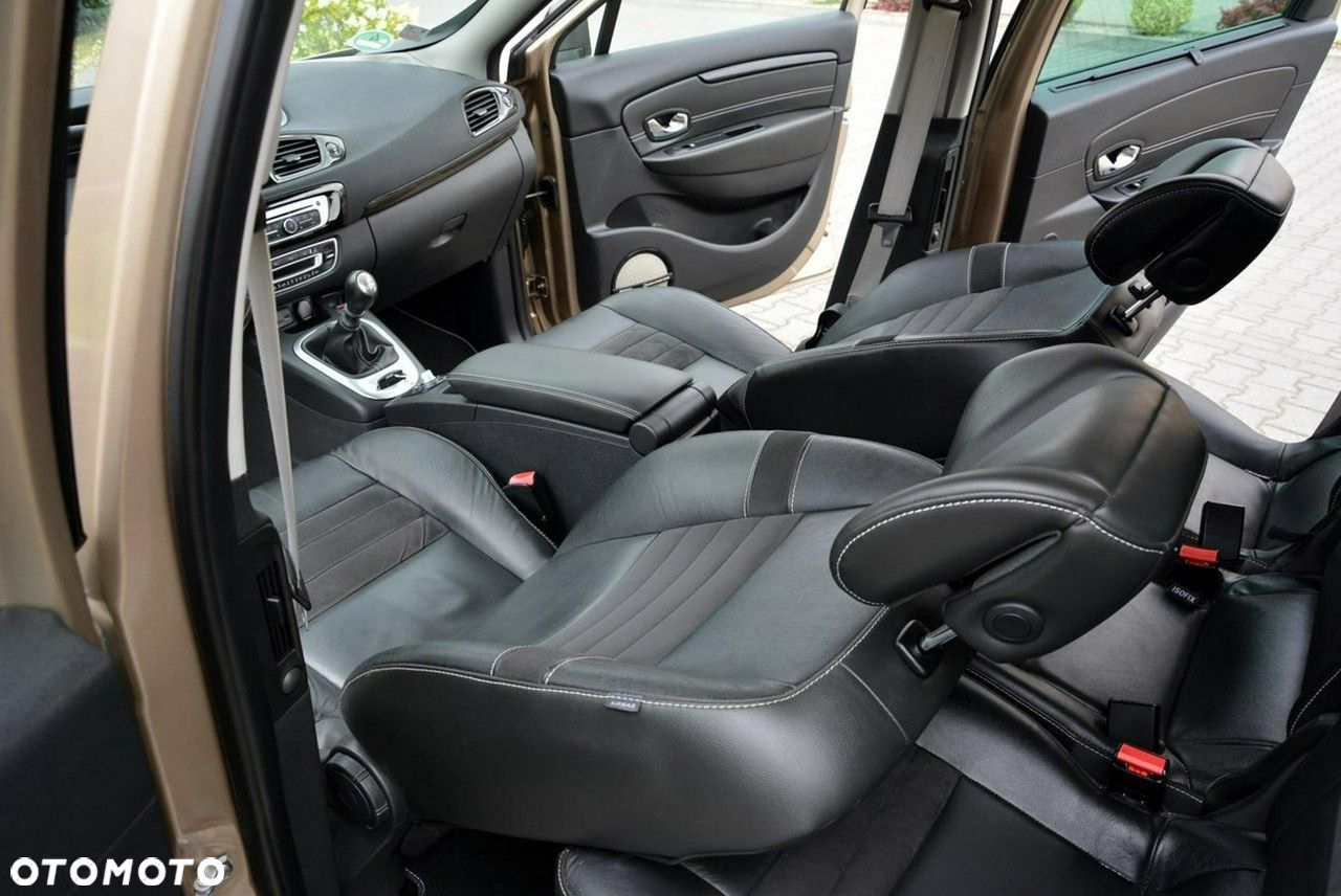Renault Scenic - 25