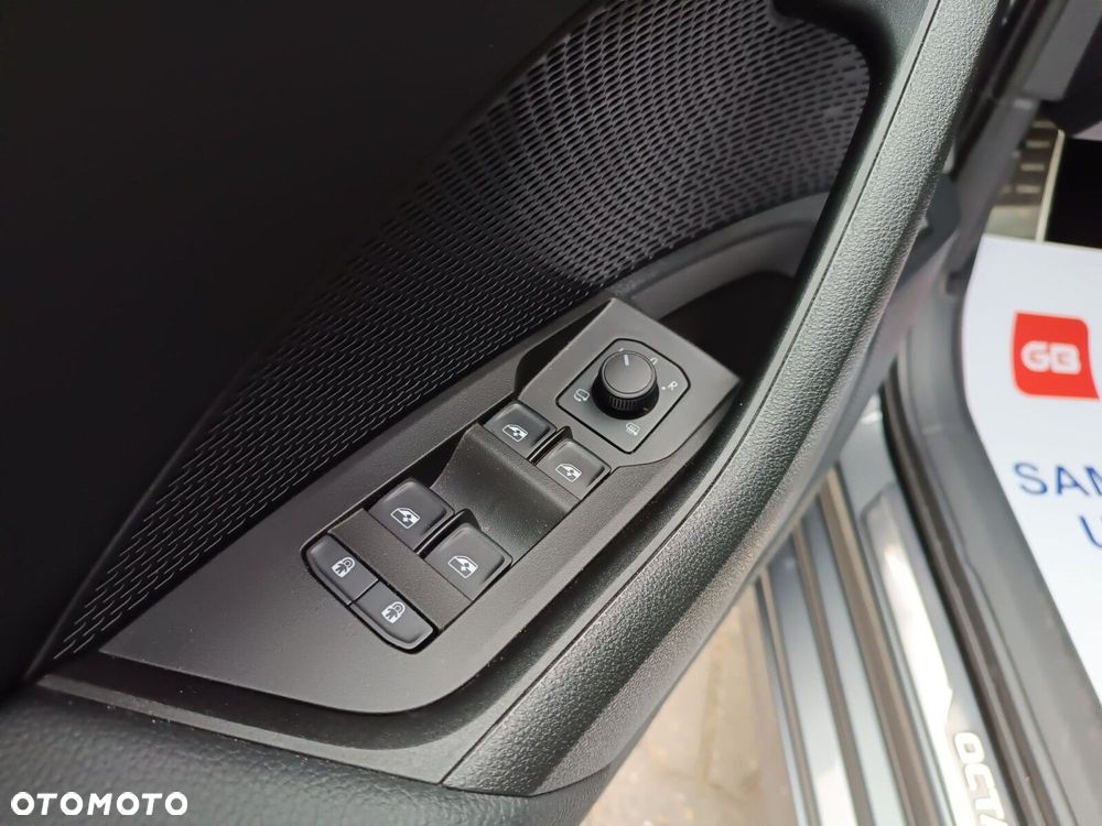 Skoda Octavia 2.0 TSI RS DSG - 34