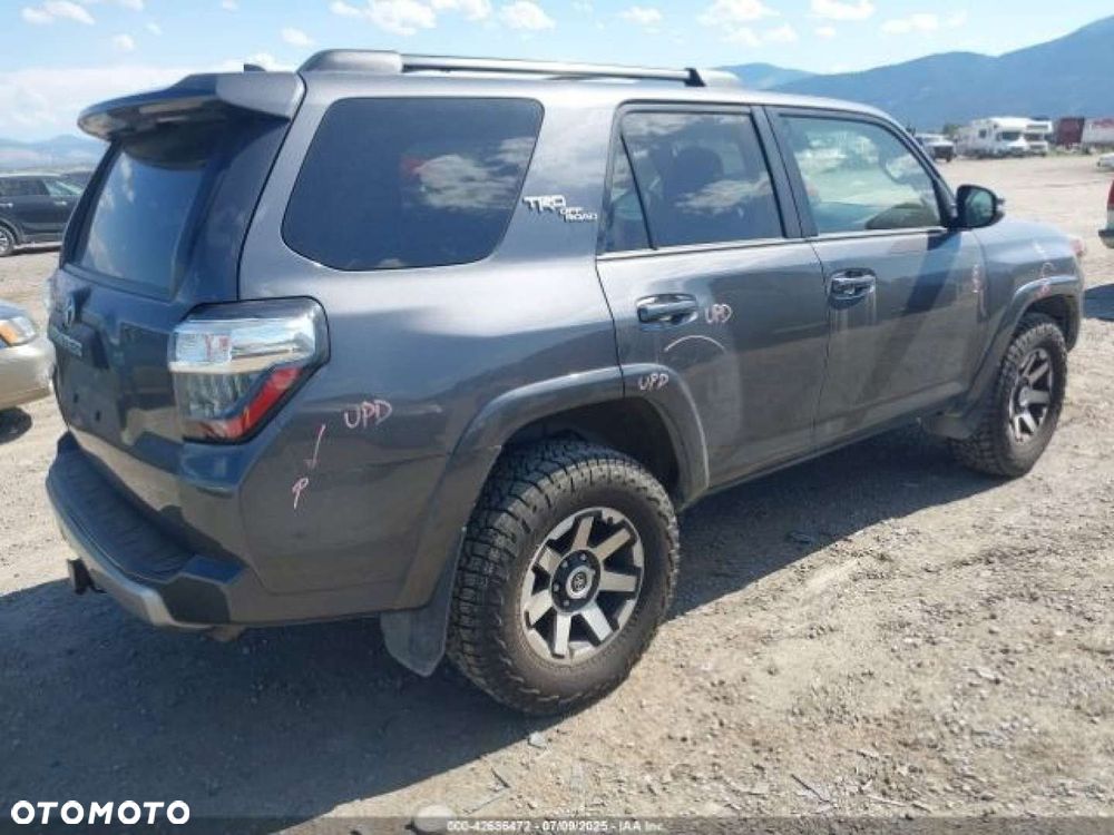 Toyota 4-Runner - 4