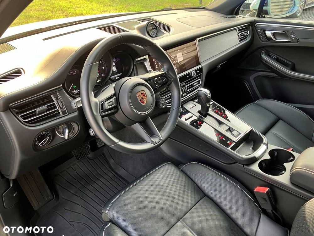 Porsche Macan - 18