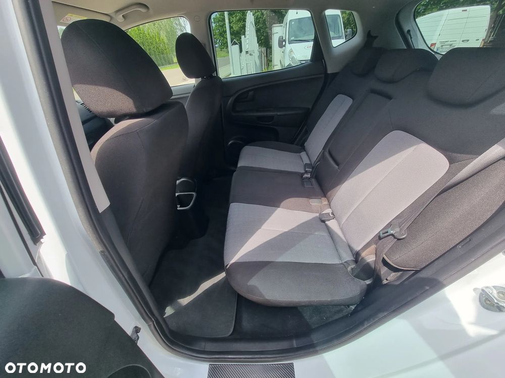 Kia Venga 1.6 CVVT Dream Team Edition - 18