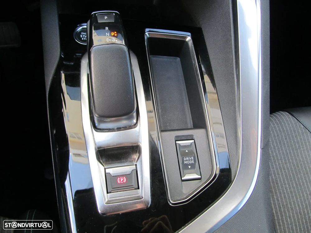 Peugeot 3008 225 e-EAT8 Allure Pack - 19