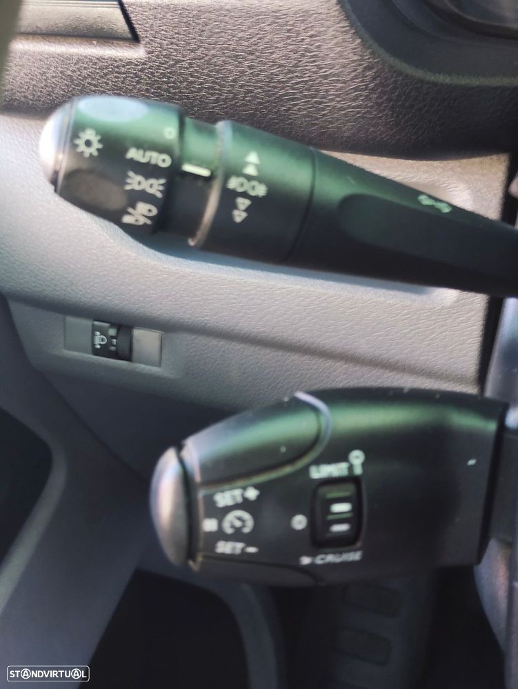 Peugeot Expert 1.5 BlueHDi L2H1 Premium Standard - 13